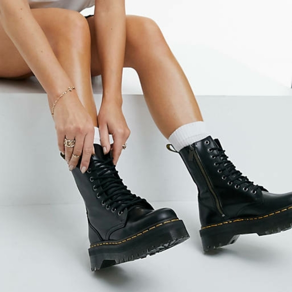 Dr Martens Jadon Hi Platform Boots - Picture 4 of 5